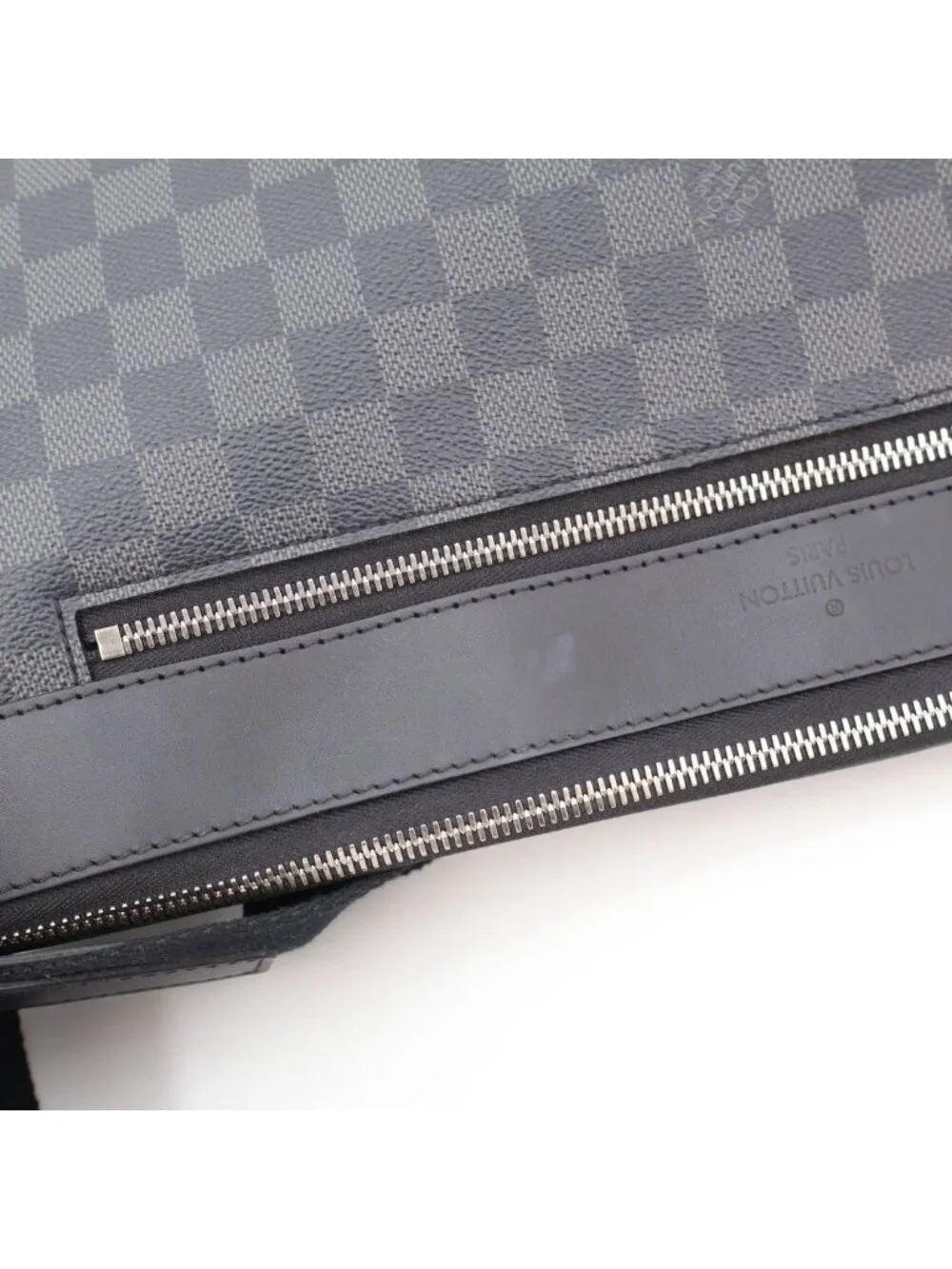 Louis Vuitton Damier Graphite Mick MM NM Shoulder Bag